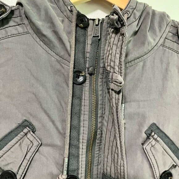 TNA Aritzia “Platoon” Military Jacket Gray Quilted Hooded Size S - Picture 8 of 16